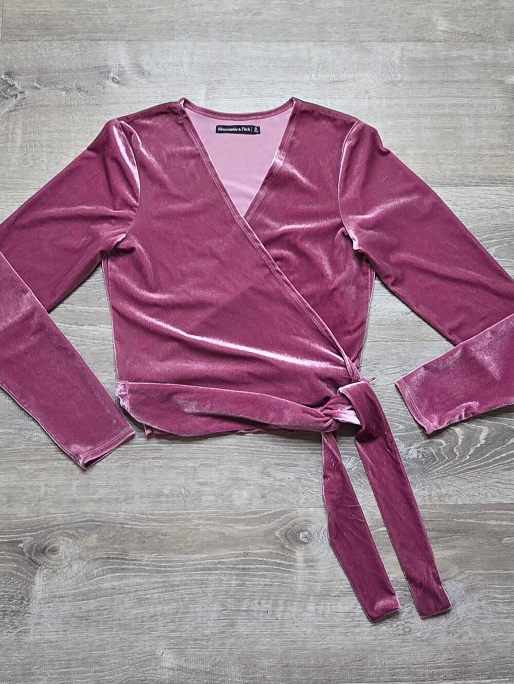 Abercrombie & Fitch Velvet Wrap Top Pink Size Small